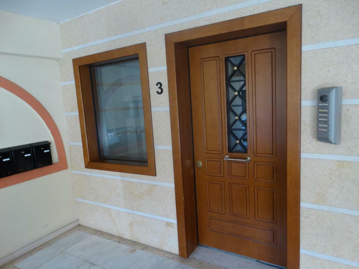 Bonni Greece -Athens Shelter Close To Acropolis Apartment Exterior photo